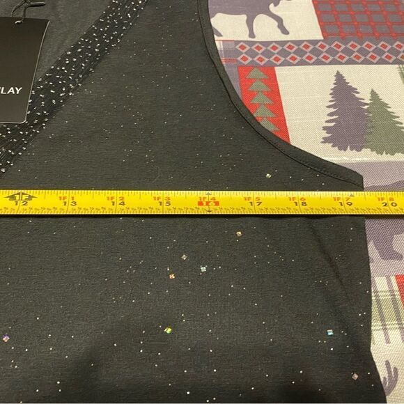 Sheilay Black & Metallic Silver Tank Top, Size XL. (S130) - Picture 4 of 6